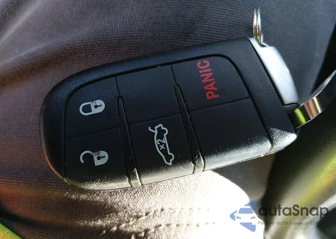 2016 Chrysler 200 Limited из США, поврежденный, VIN 1C3CCCAB6GN133286